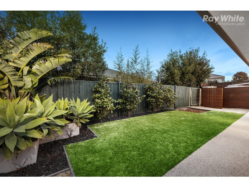 4 Coorong Circle, Waterways VIC 3195