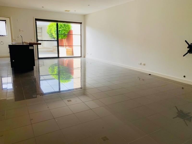 6 Hope Court, Waterways VIC 3195