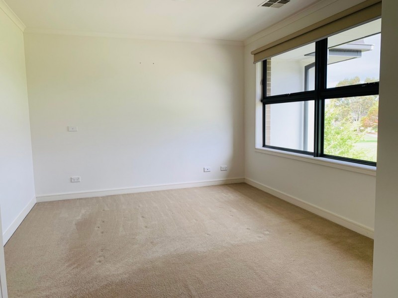 6 Hope Court, Waterways VIC 3195