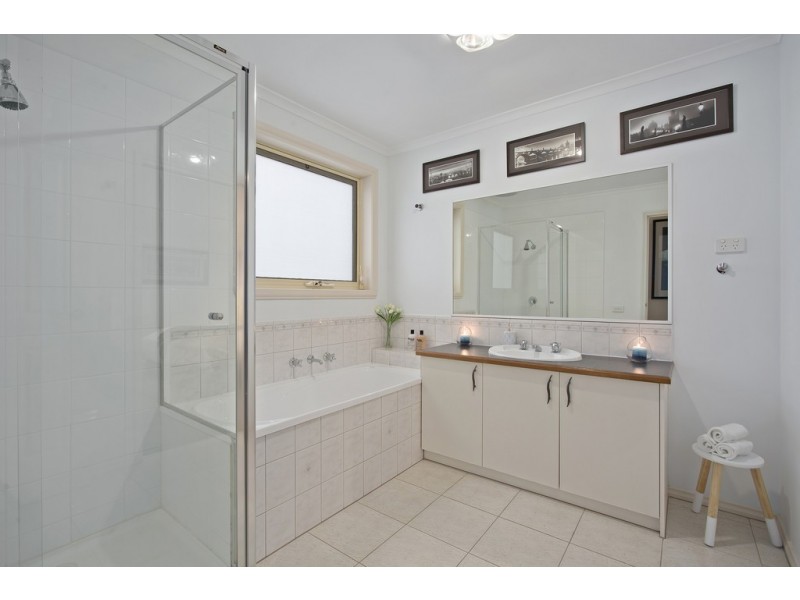 8/7 Parkview Drive, Aspendale VIC 3195
