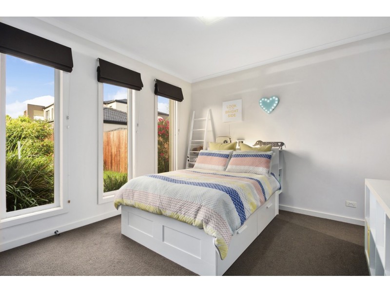 4 The Mews, Waterways VIC 3195