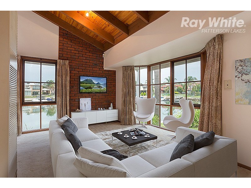 2/17 Palm Beach Drive, Patterson Lakes VIC 3197