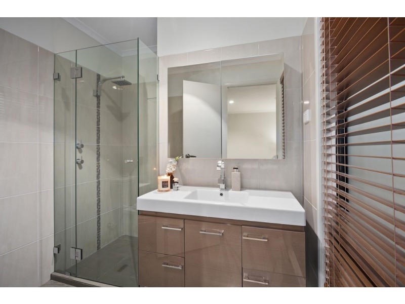 38 Lord Rodney Drive, Patterson Lakes VIC 3197