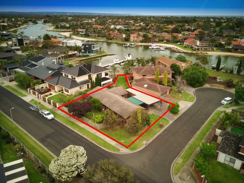 1 Marlin Bay, Patterson Lakes VIC 3197