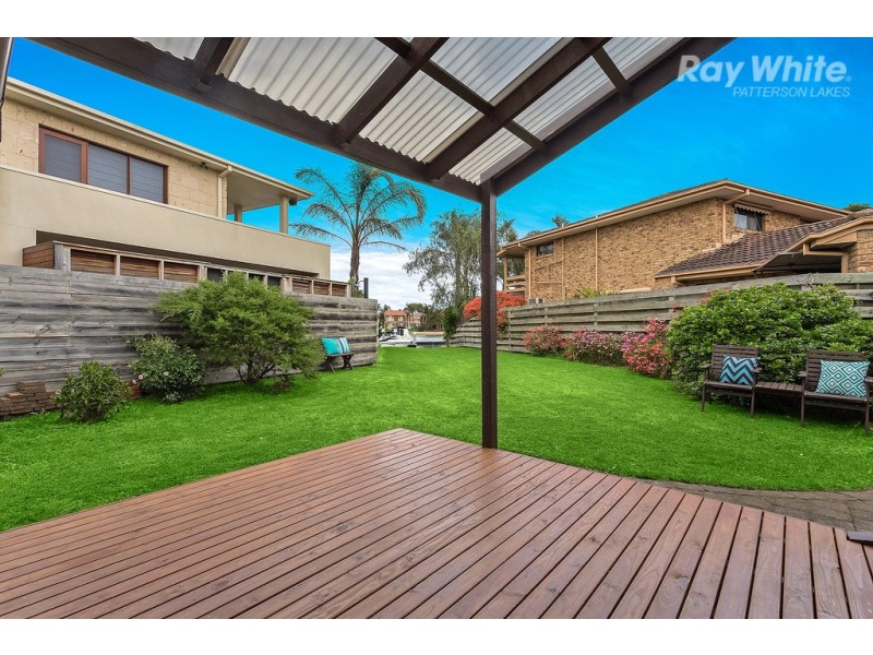 1 Marlin Bay, Patterson Lakes VIC 3197