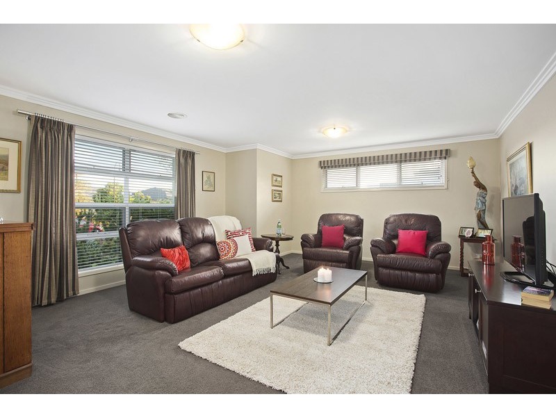 3 Spoonbill Place, Waterways VIC 3195