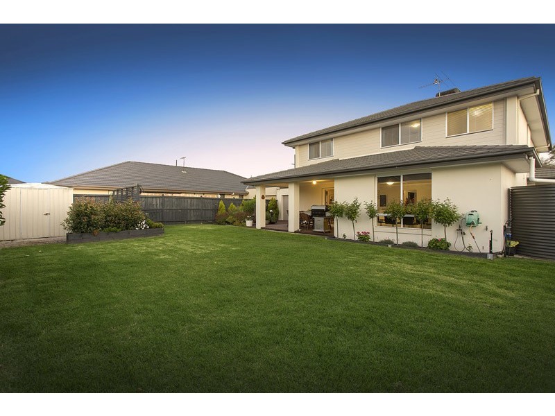 3 Spoonbill Place, Waterways VIC 3195