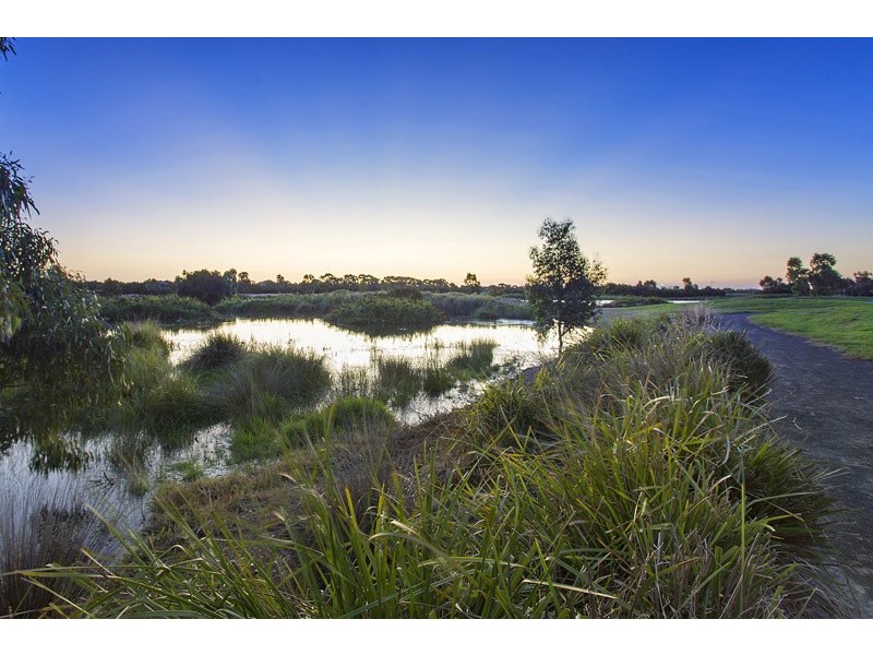 3 Spoonbill Place, Waterways VIC 3195