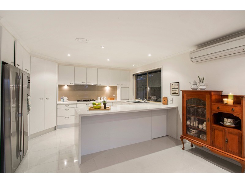 34 Acacia Cres, Patterson Lakes VIC 3197