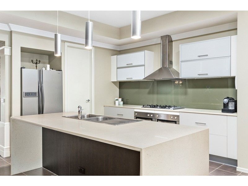 58 Island Point Avenue, Waterways VIC 3195