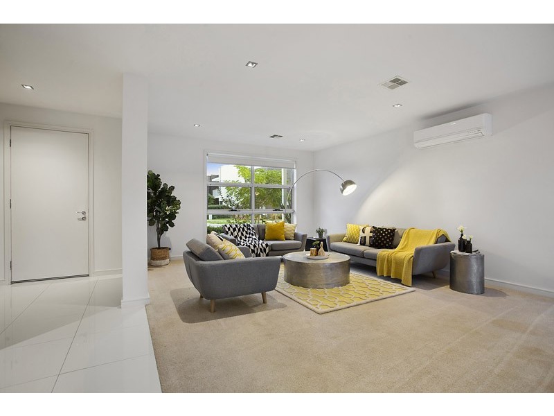 1 Paragon Way, Waterways VIC 3195