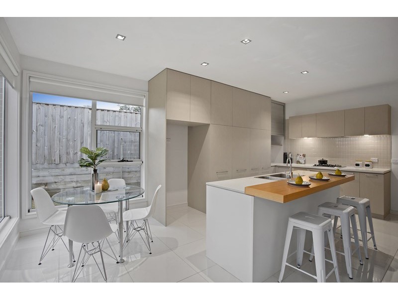 1 Paragon Way, Waterways VIC 3195