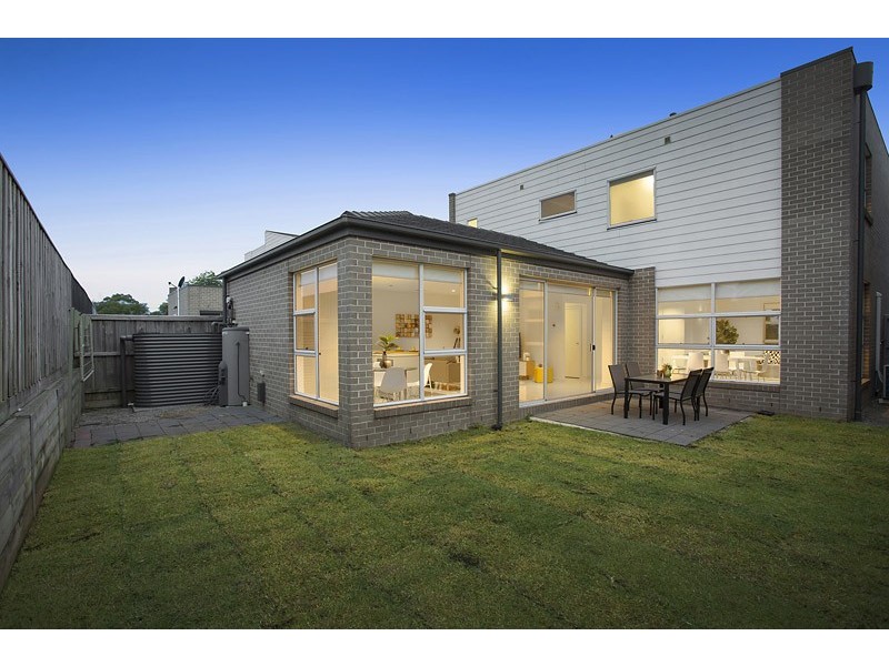 1 Paragon Way, Waterways VIC 3195