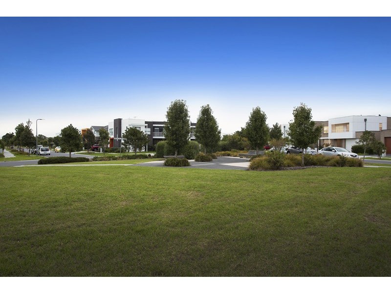 1 Paragon Way, Waterways VIC 3195