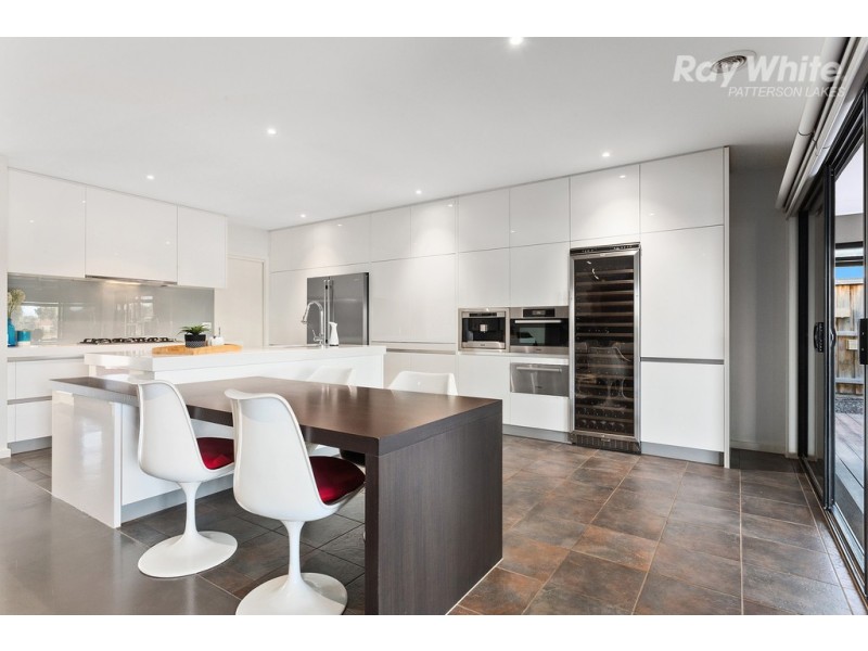 6 Mulga Lane, Waterways VIC 3195