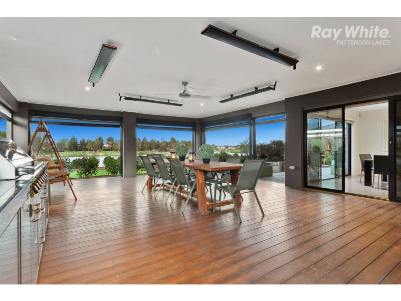 6 Mulga Lane, Waterways VIC 3195