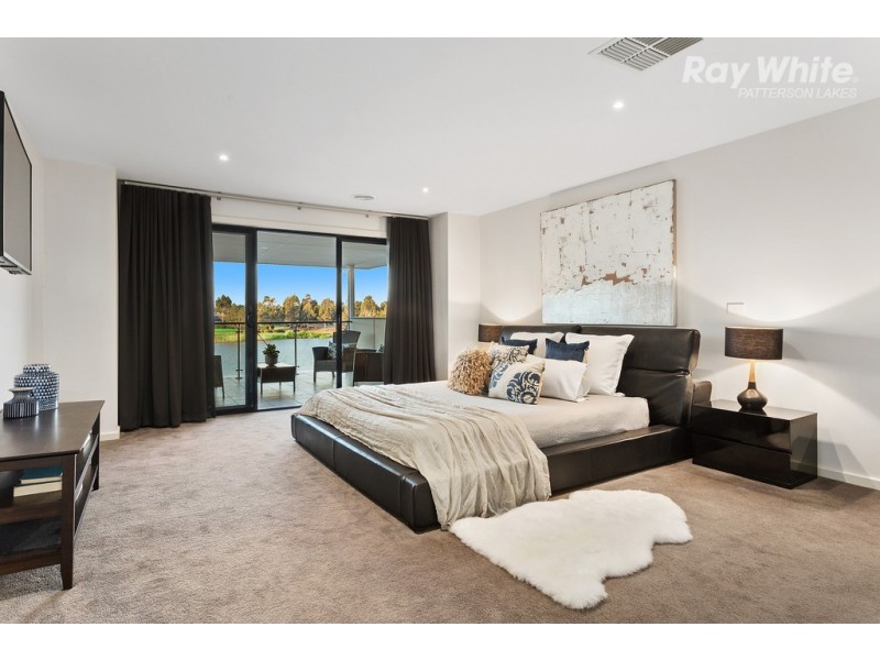 6 Mulga Lane, Waterways VIC 3195