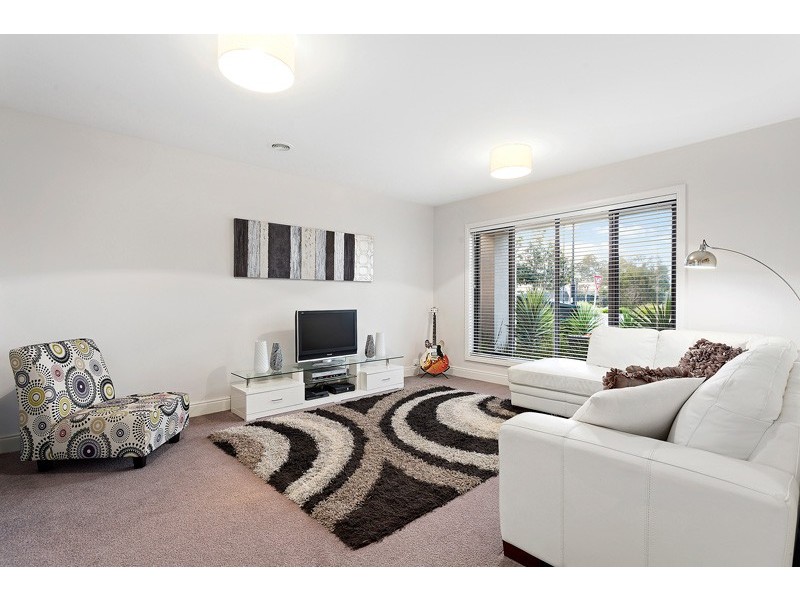 80 Island Point Ave, Waterways VIC 3195