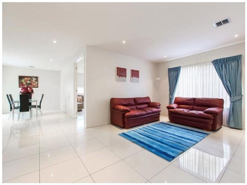 12 Coorong Circle, Waterways VIC 3195