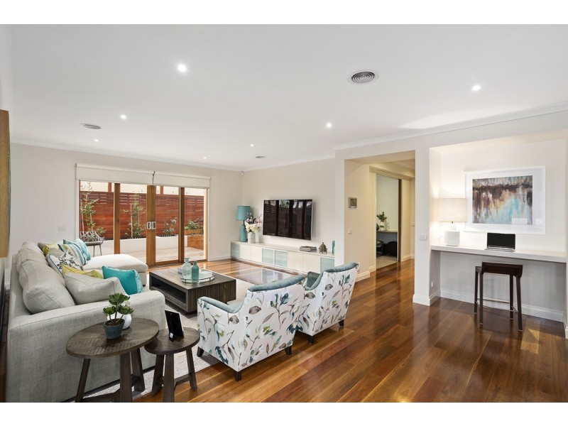 5 Serpentine Court, Waterways VIC 3195