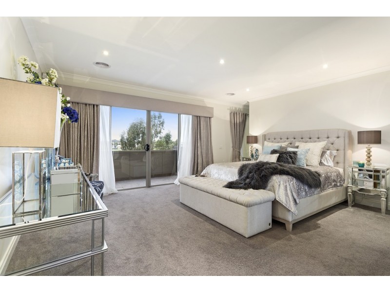 5 Serpentine Court, Waterways VIC 3195