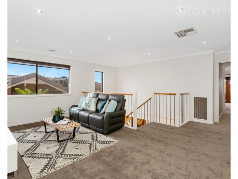 29 Deepwater Drive, Waterways VIC 3195