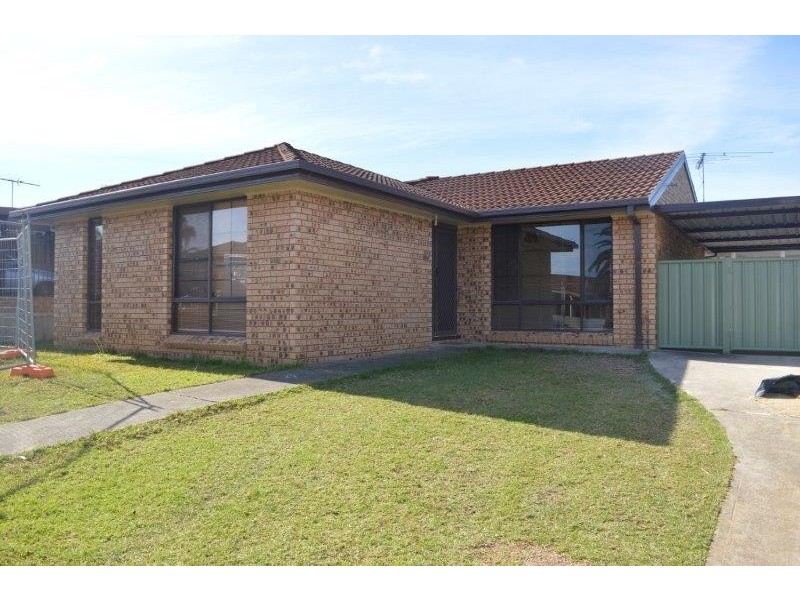 156 Sweethaven Road, Bossley Park NSW 2176
