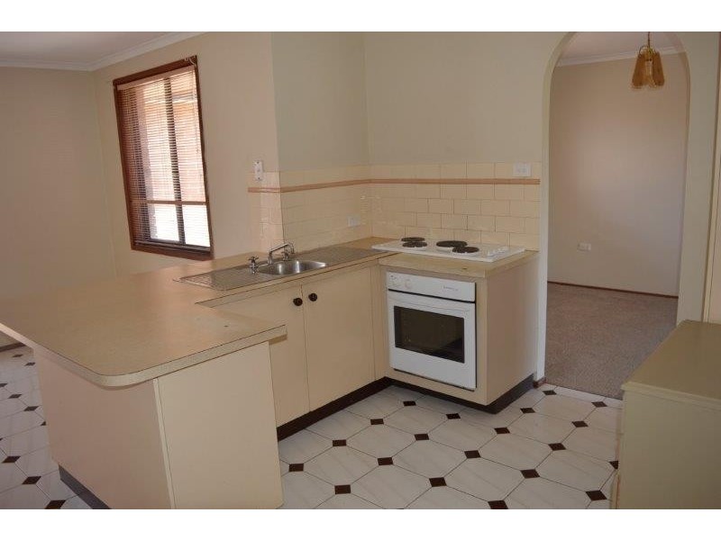 156 Sweethaven Road, Bossley Park NSW 2176