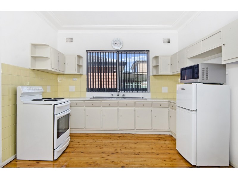 12 Rosemont Avenue, Smithfield NSW 2164