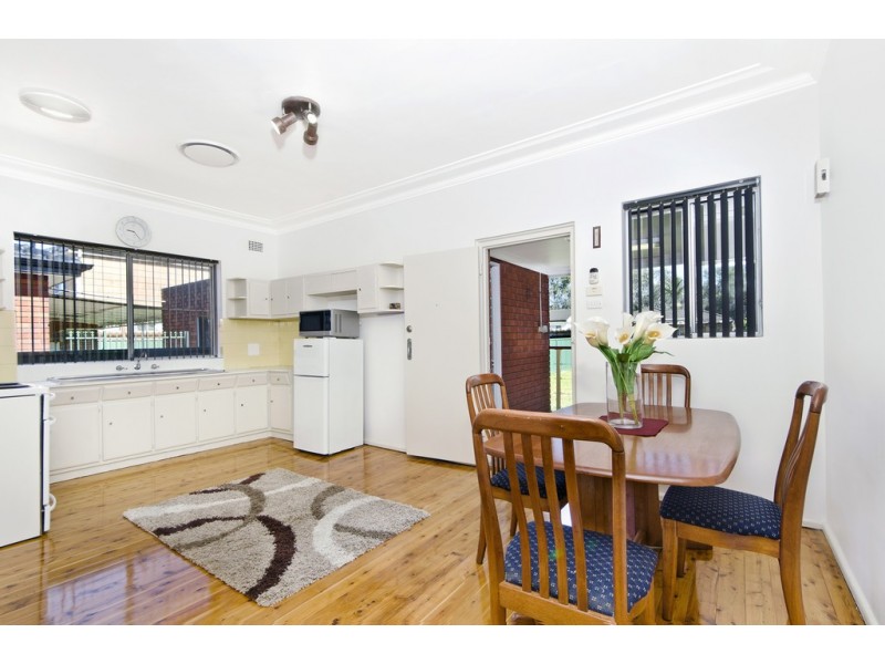 12 Rosemont Avenue, Smithfield NSW 2164