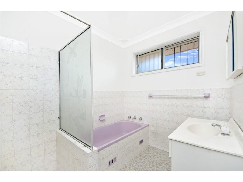 25A Hinkler Street, Smithfield NSW 2164