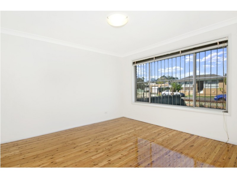 25A Hinkler Street, Smithfield NSW 2164