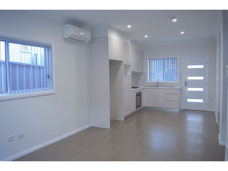 320A Smithfield Road, Fairfield West NSW 2165