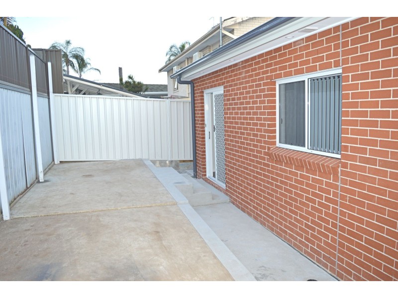 320A Smithfield Road, Fairfield West NSW 2165