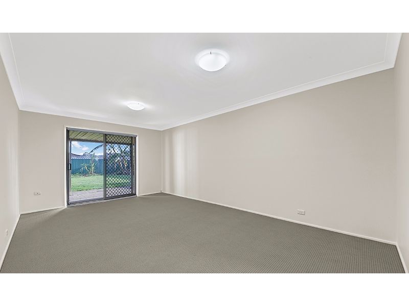 41 Corinda Street, St Johns Park NSW 2176