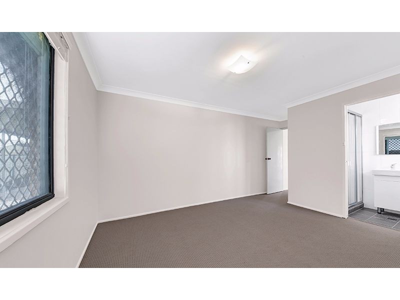 41 Corinda Street, St Johns Park NSW 2176