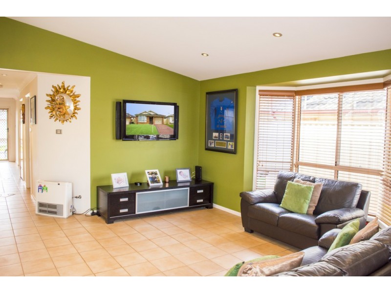 4 Warialda Way, Hinchinbrook NSW 2168