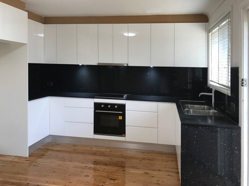 25a Hinkler Street, Smithfield NSW 2164