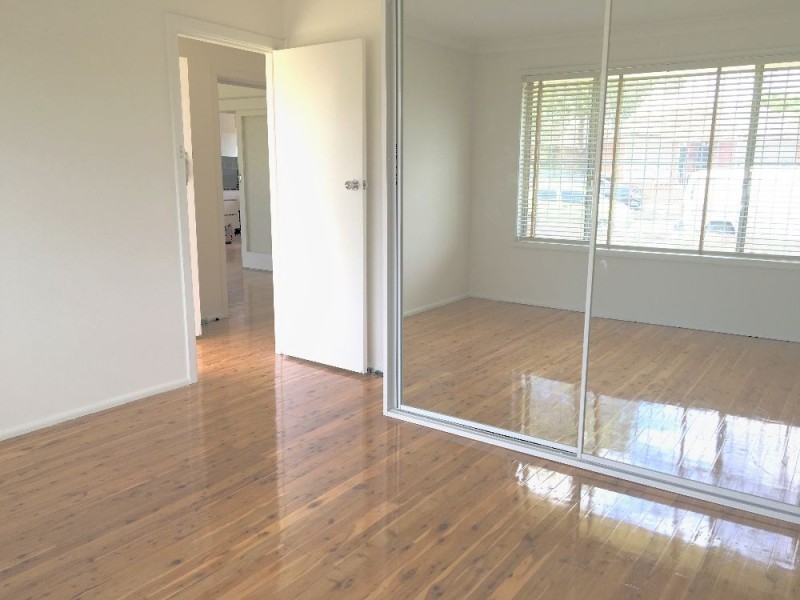 25a Hinkler Street, Smithfield NSW 2164