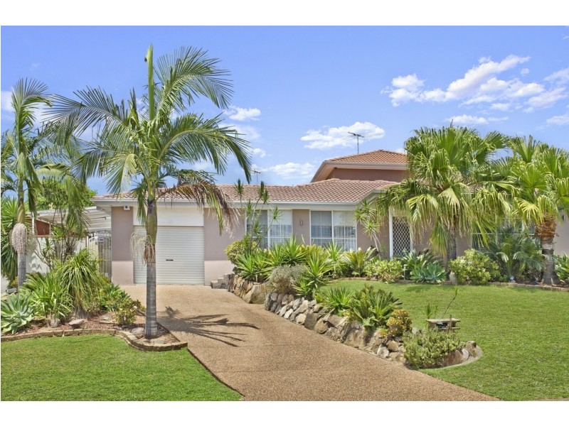1 Glen Elgin Crescent, Edensor Park NSW 2176