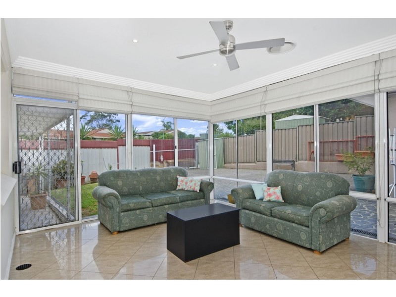 1 Glen Elgin Crescent, Edensor Park NSW 2176