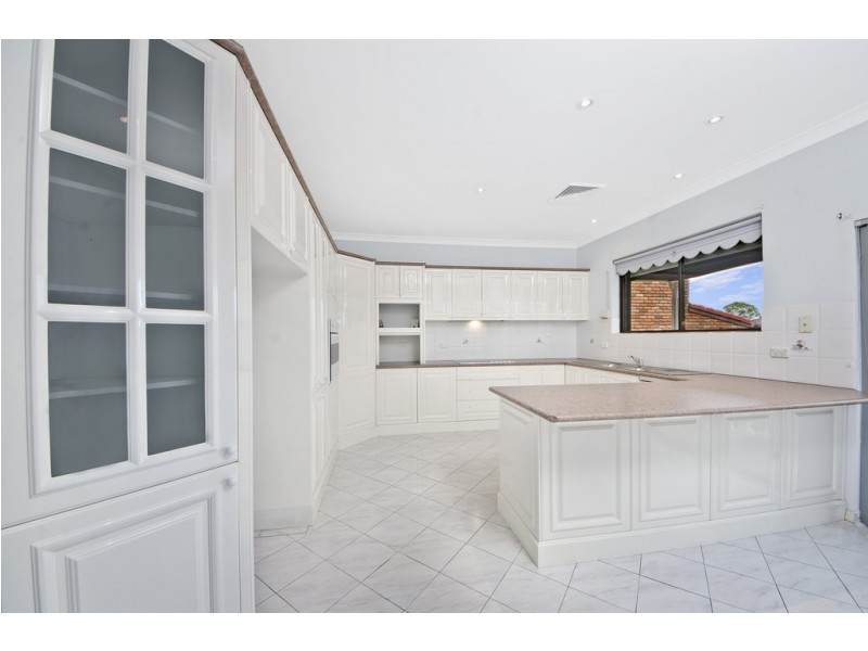 2 Blackmore Place, Wetherill Park NSW 2164