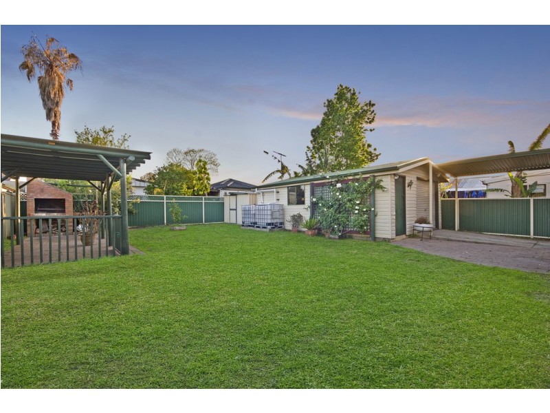 6 Rosford Street, Smithfield NSW 2164