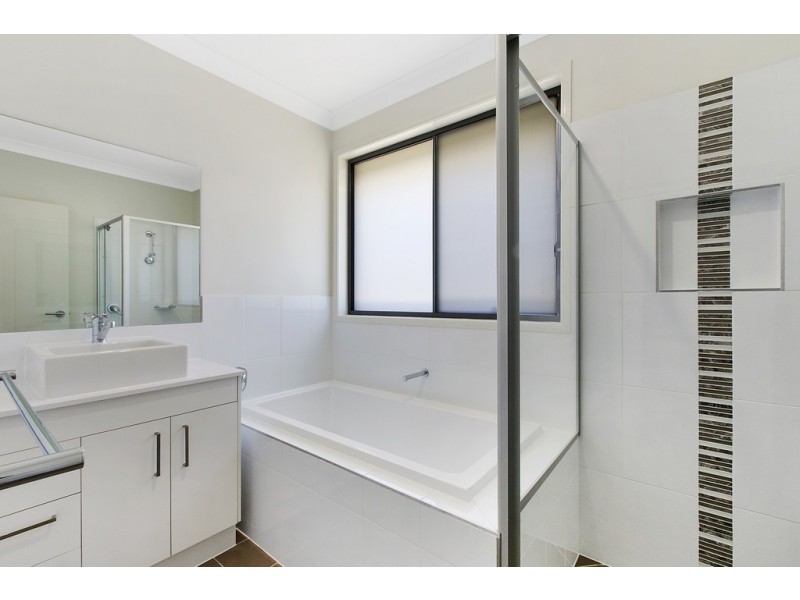 36 Howard Loop, Oran Park NSW 2570