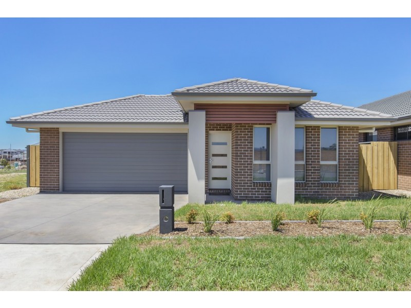 38 Howard Loop, Oran Park NSW 2570