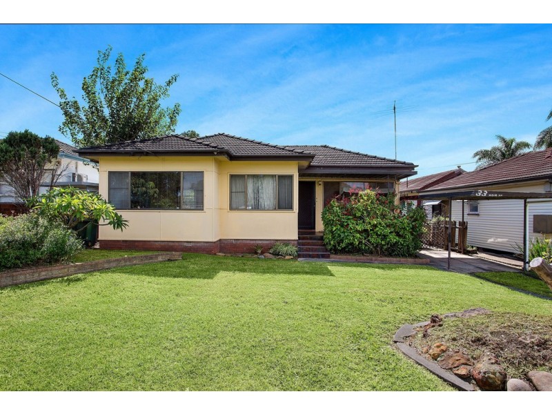 33 Moir Street, Smithfield NSW 2164