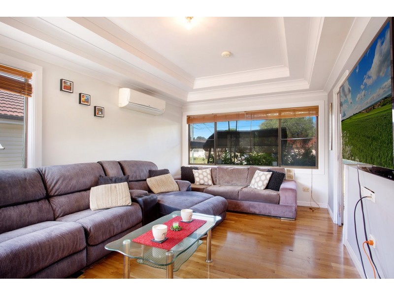 33 Moir Street, Smithfield NSW 2164