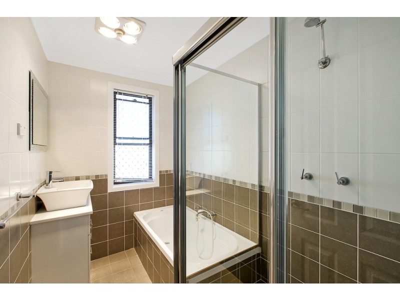 15 Ellis Crescent, Miller NSW 2168