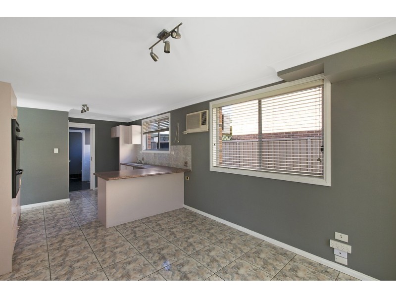 40 Bougainville Street, Bossley Park NSW 2176