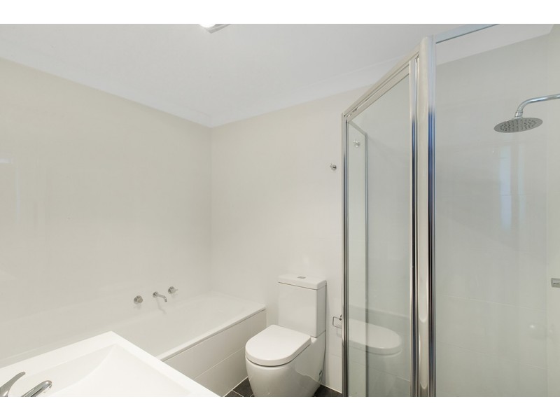 40 Bougainville Street, Bossley Park NSW 2176